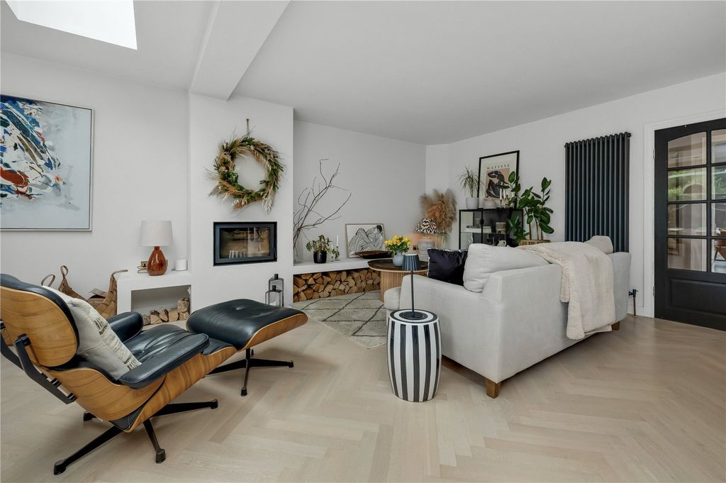 Property photo 3 of 13 Living Area