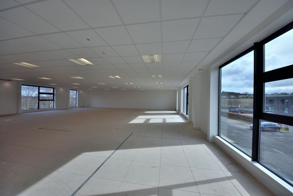 Property photo 3 of 6 Shell Suite Internal