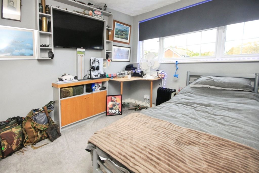 Property photo 3 of 14 Bedroom