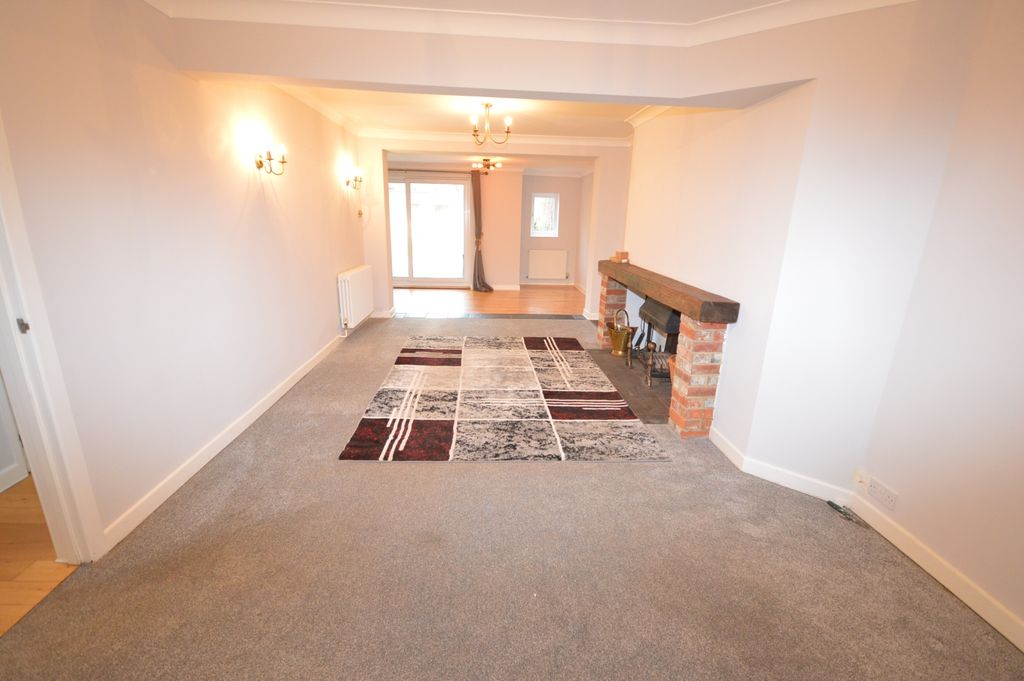 Property photo 2 of 16 Dsc_0008