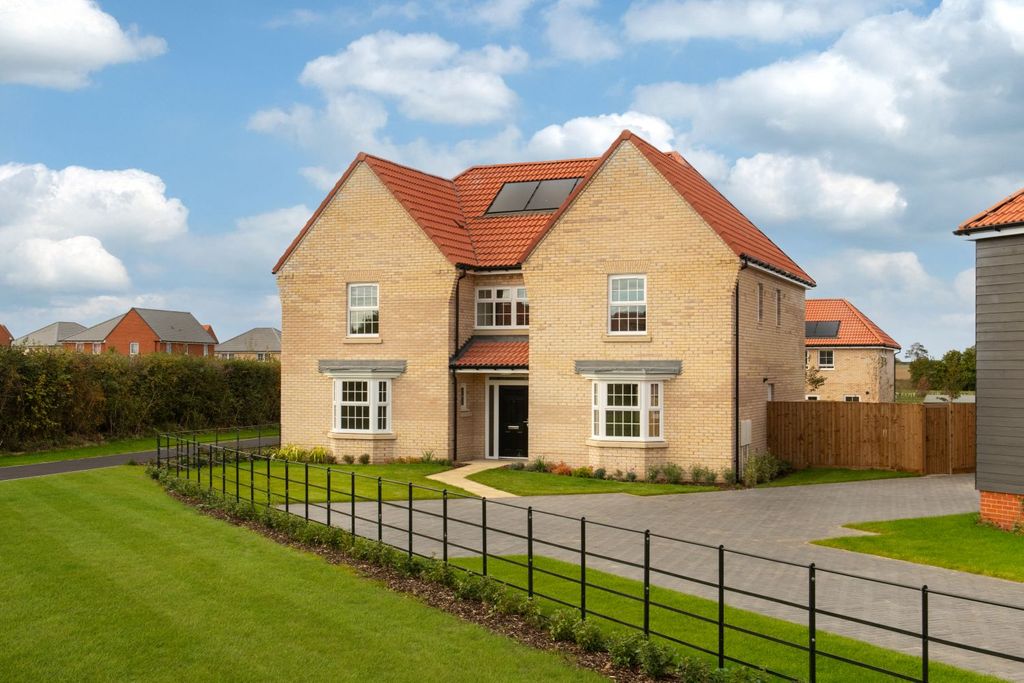 Property photo 1 of 9 Evesham