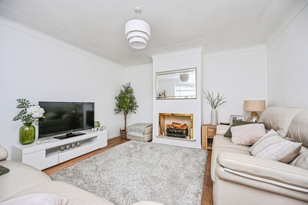 Property photo 2 of 17 Pbox-Img.Jpg