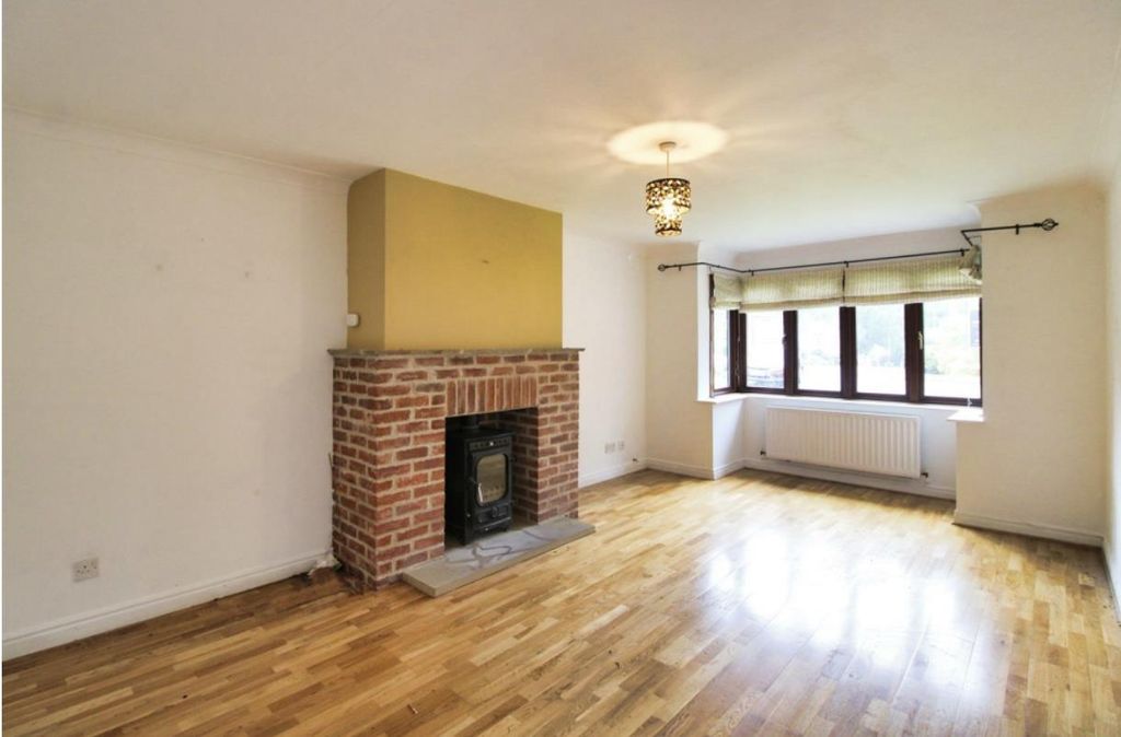 Property photo 2 of 16 Unknown-6.Jpeg