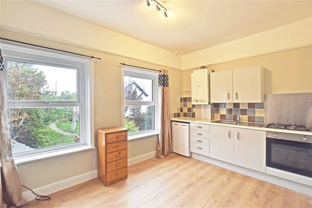 Property photo 2 of 5 Picture No. 08