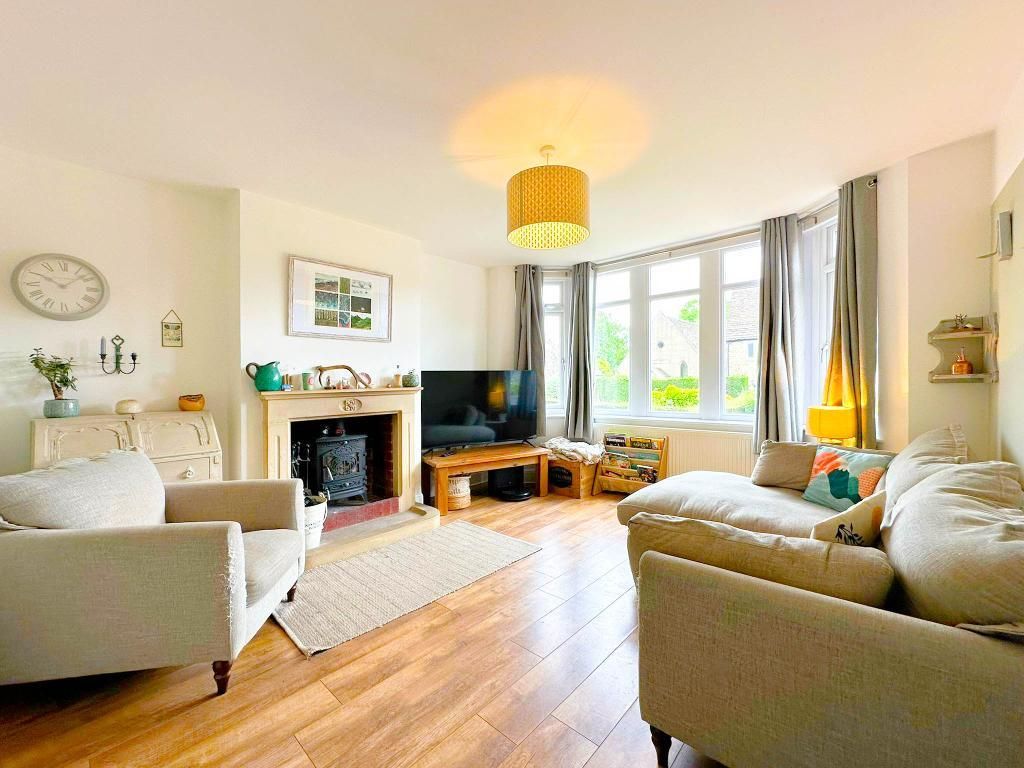 Property photo 2 of 32