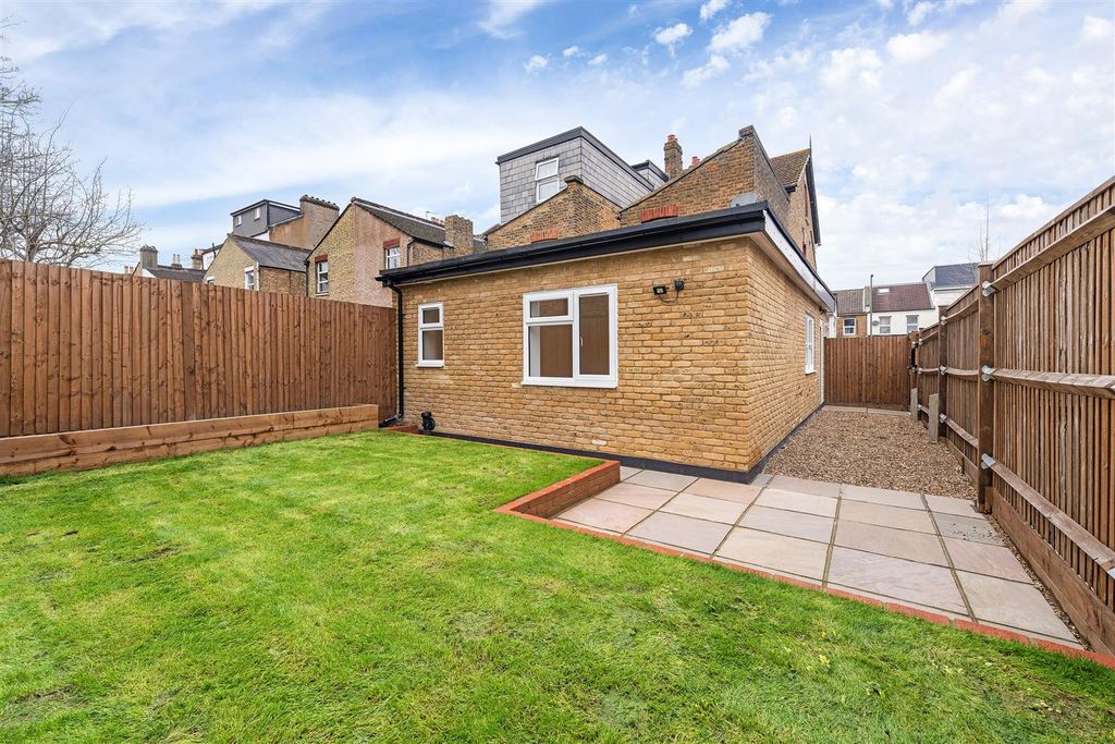 Property photo 3 of 13 Maple Road-12.Jpg