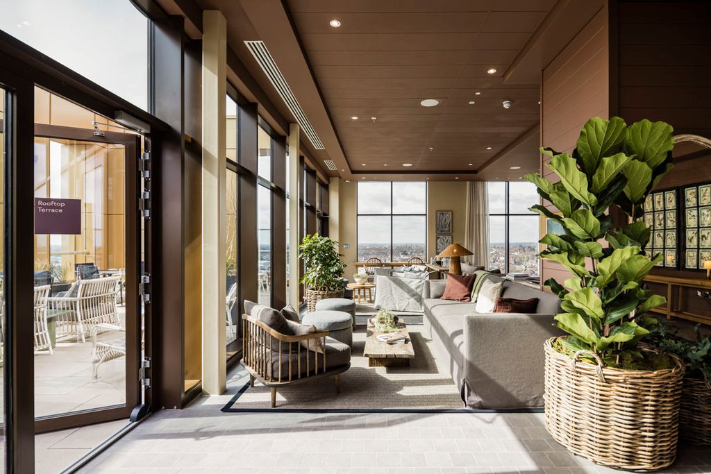Property photo 3 of 20 Gq Glassworks Amenities (Best) (2) (1)