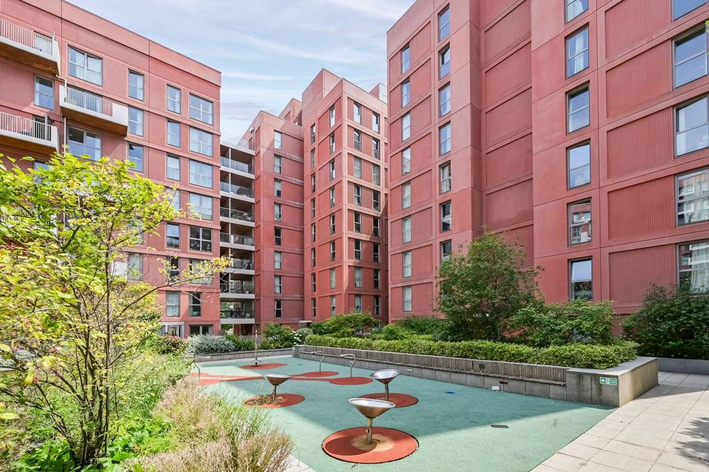 Property photo 2 of 6