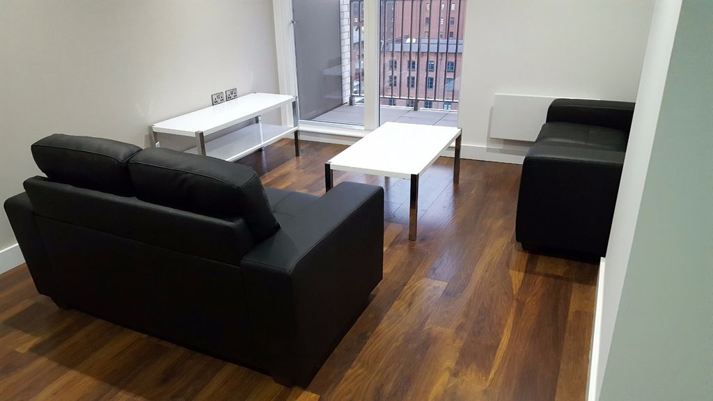 Property photo 2 of 8