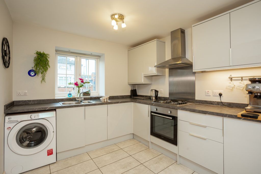 Property photo 2 of 29