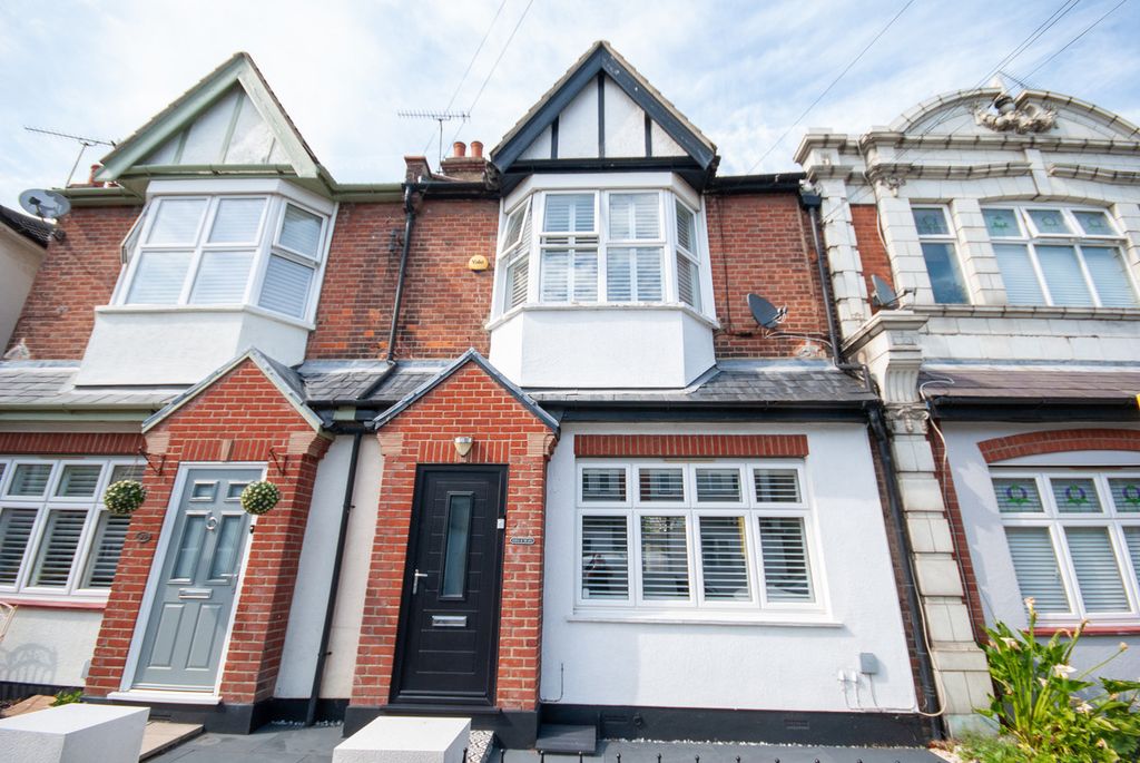 Property photo 1 of 18