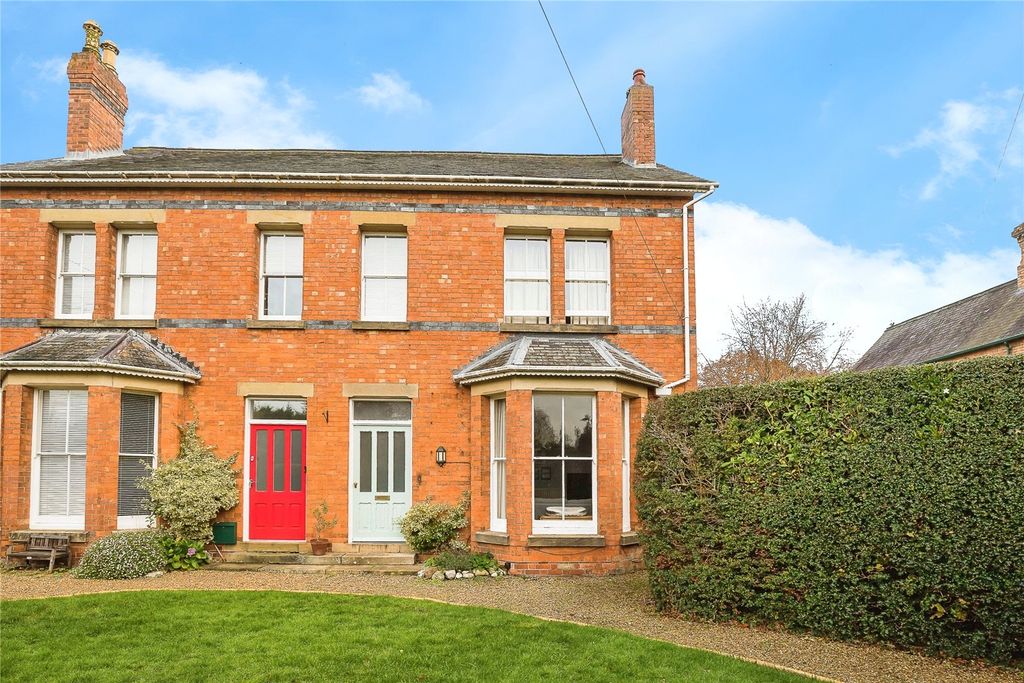 Property photo 1 of 22 Description