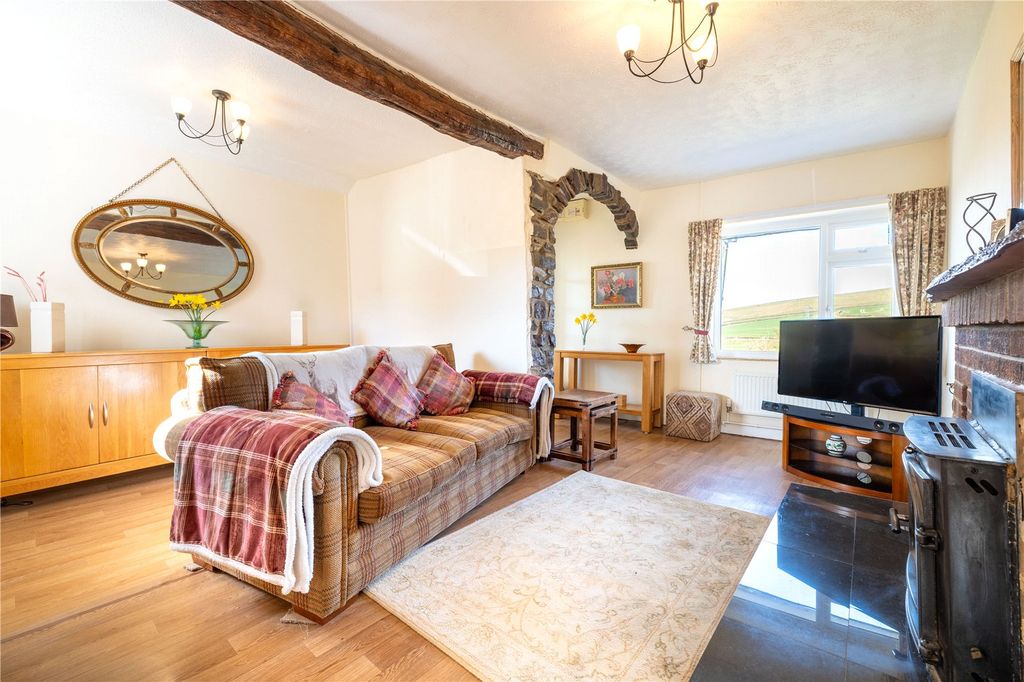 Property photo 3 of 19 Picture No. 08