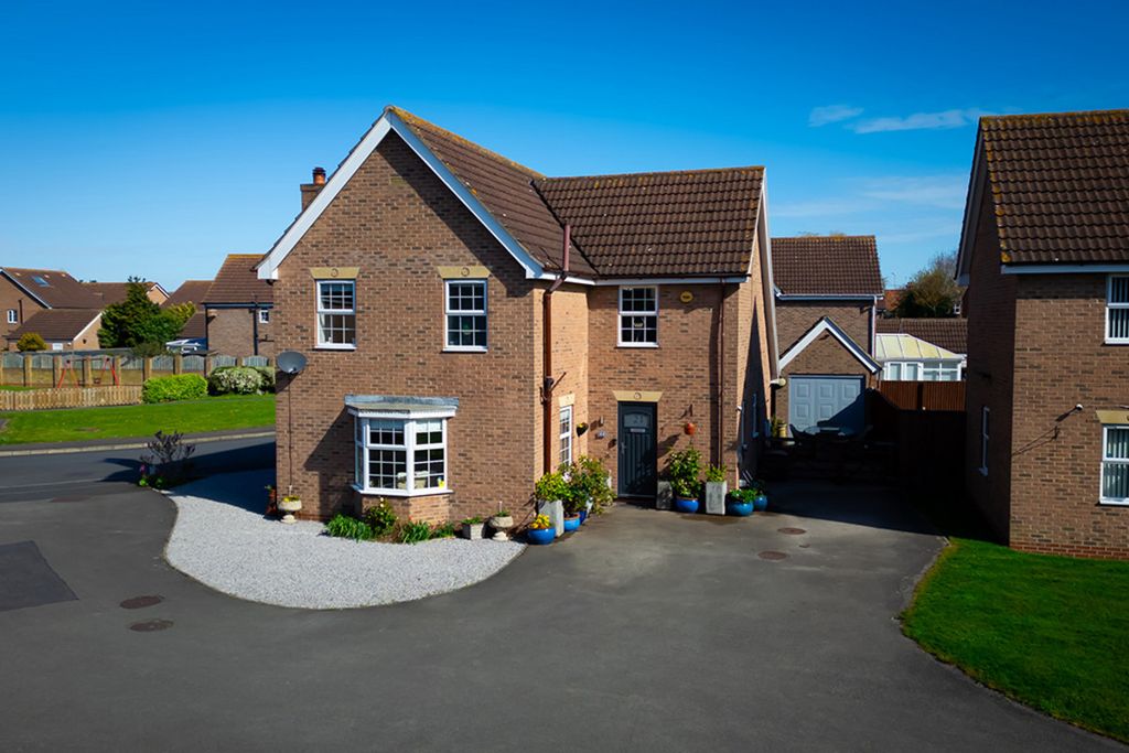 Property photo 1 of 39