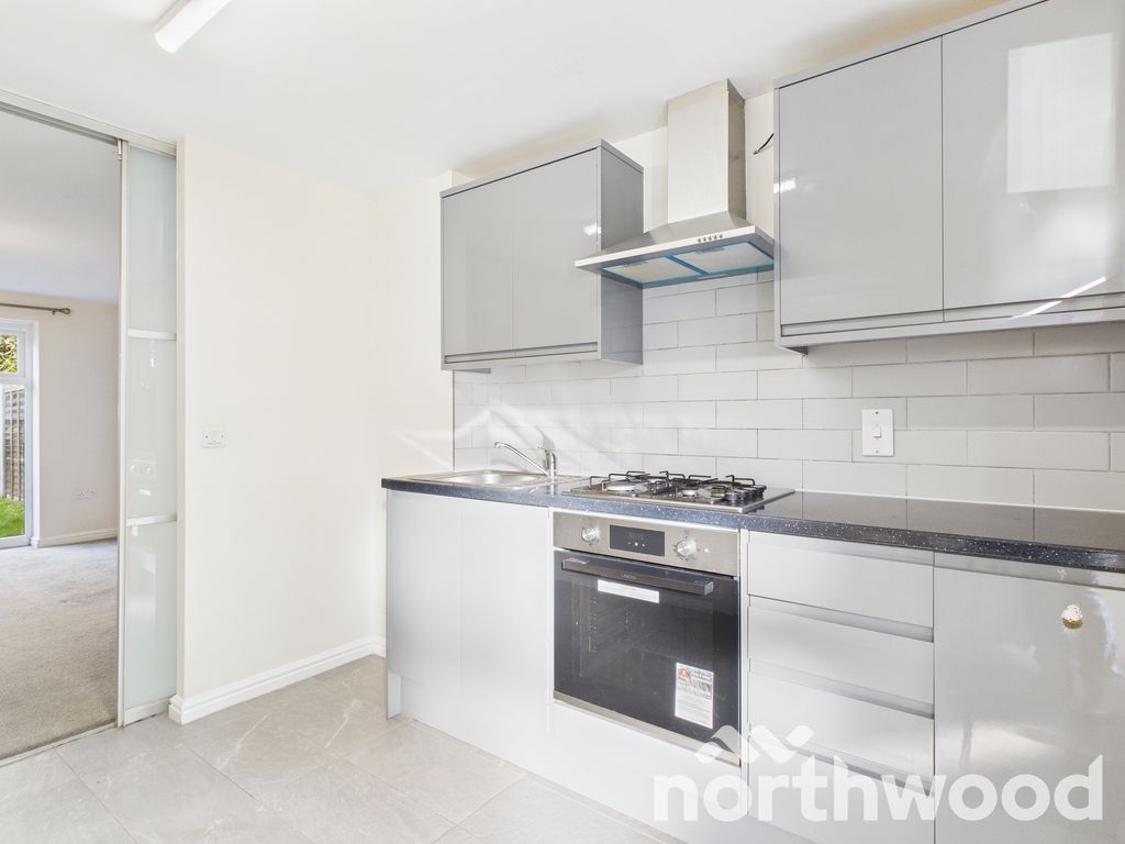 Property photo 3 of 28