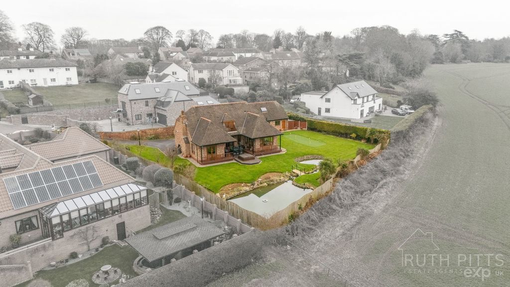 Property photo 2 of 80