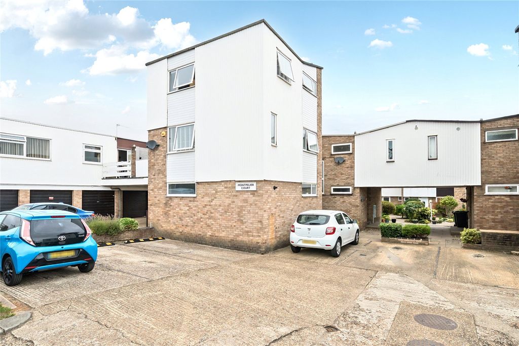 Property photo 1 of 21 Picture No. 03