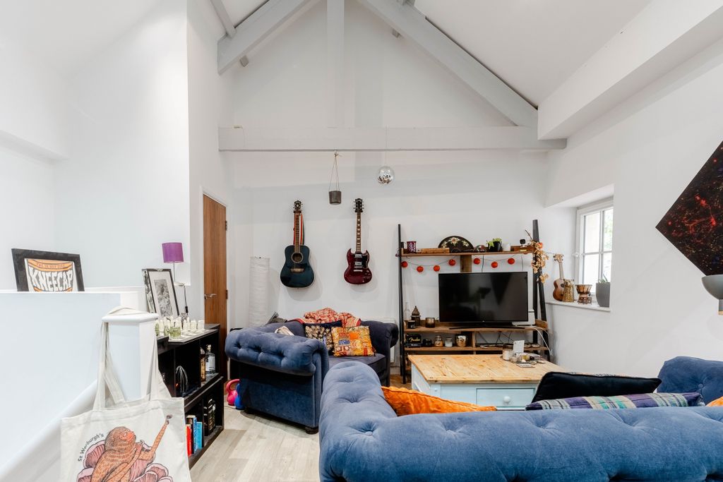Property photo 1 of 10 1