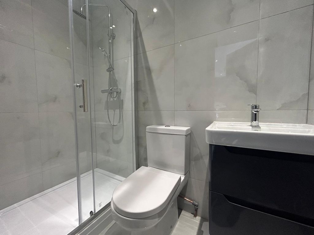 Property photo 3 of 6 Gallery