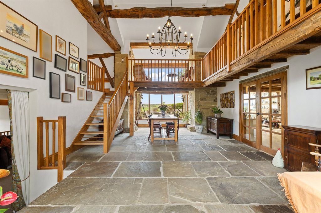 Property photo 2 of 53 Dining Hall