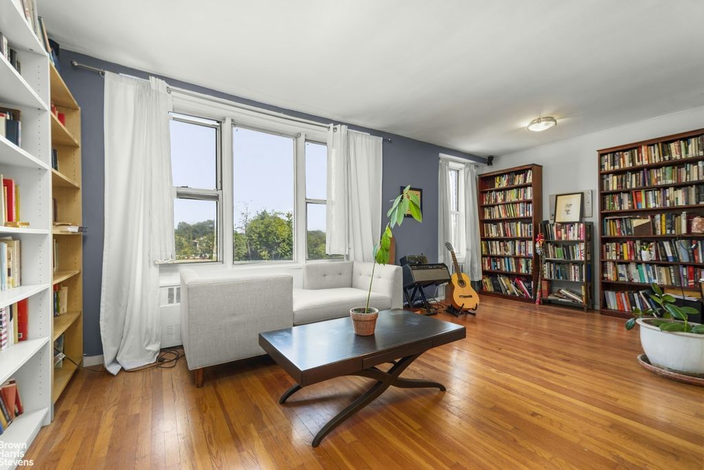 Property photo 2 of 11 <Alttext/>