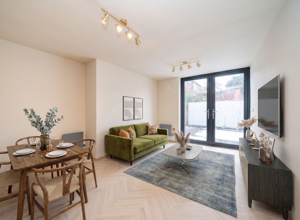 Property photo 2 of 12 Picture No. 44