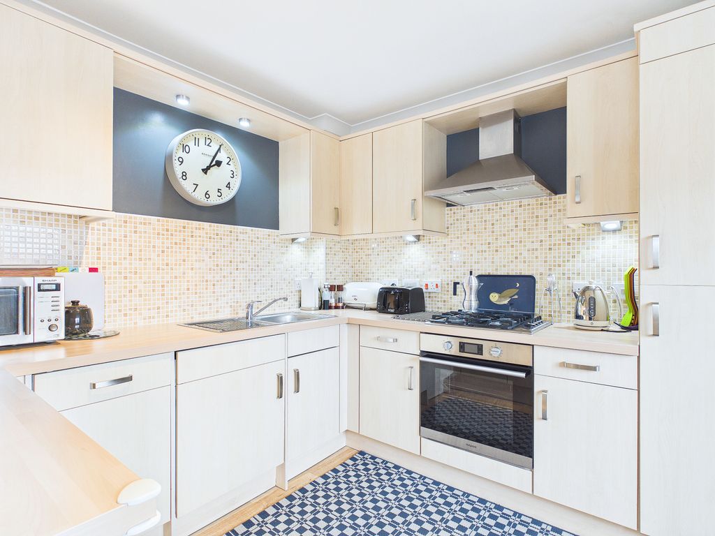 Property photo 3 of 35