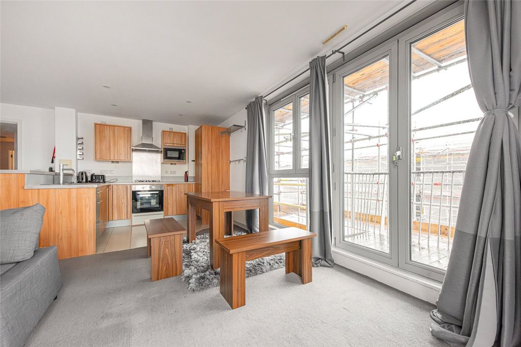 Property photo 3 of 22 Picture No. 28