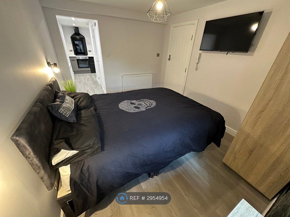 Property photo 3 of 11 Option 1