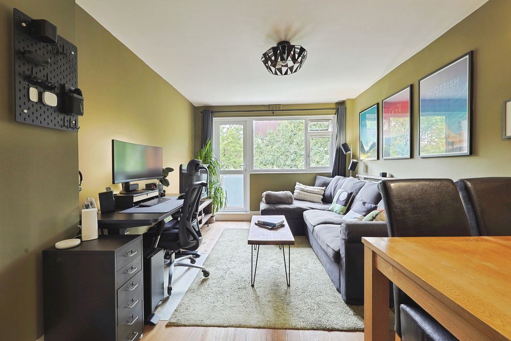 Property photo 1 of 16 Pbox-Img.Jpg