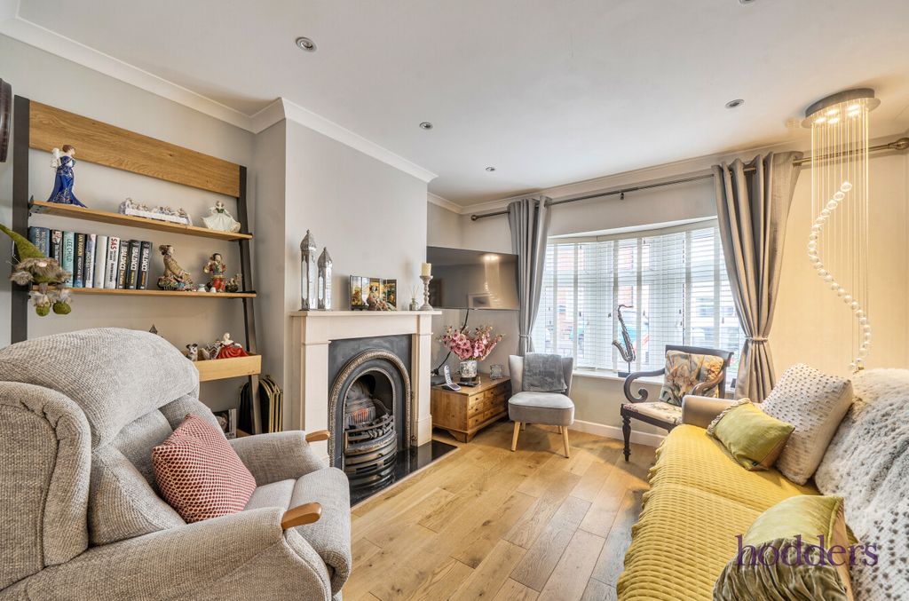 Property photo 2 of 24 0B948A2F-F76E-410...
