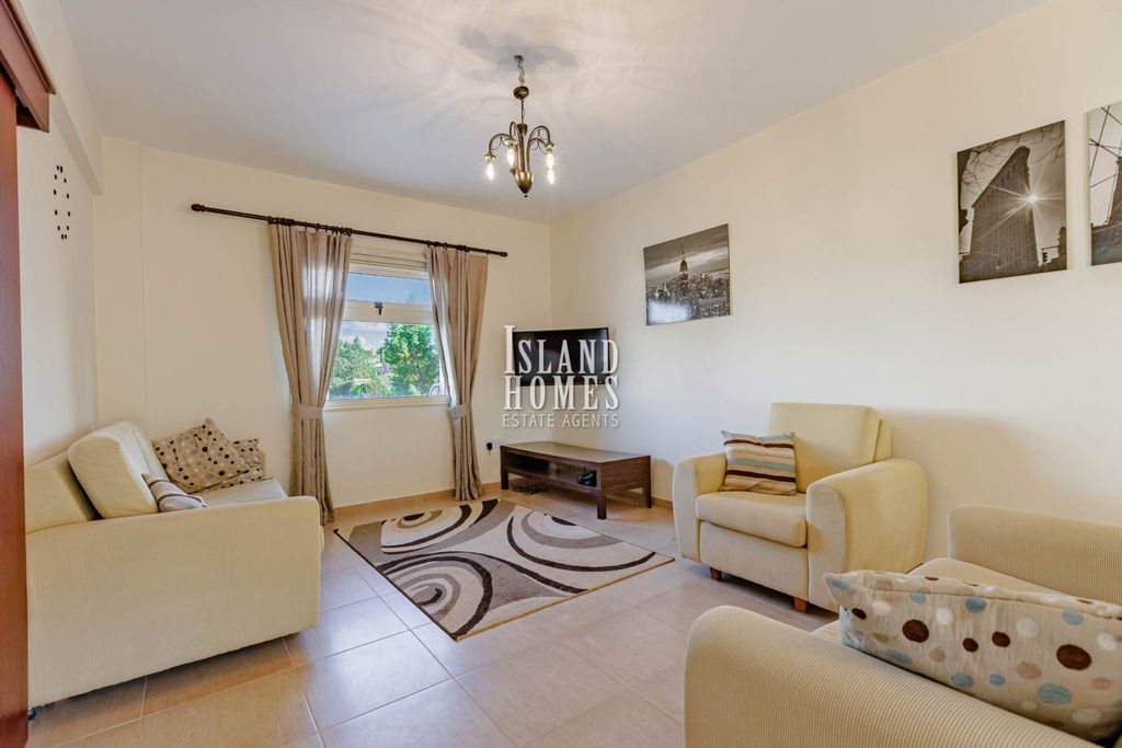 Property photo 2 of 30