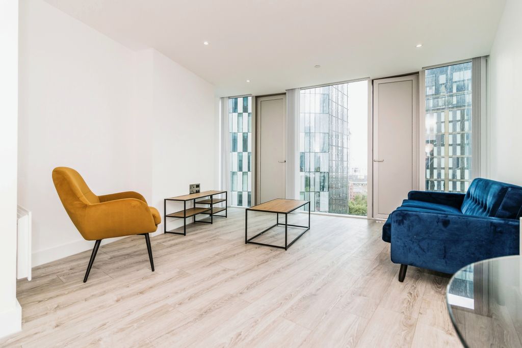 Property photo 2 of 21 Photography