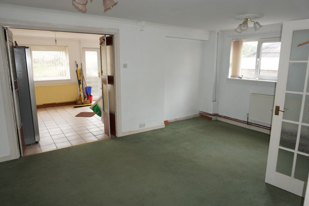 Property photo 3 of 9 Image 3