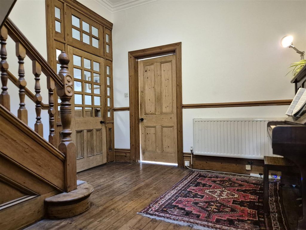 Property photo 3 of 22 Bourhall1.Jpg