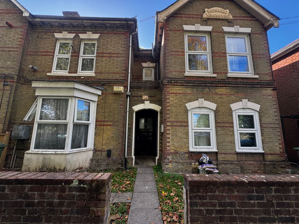 Property photo 1 of 4