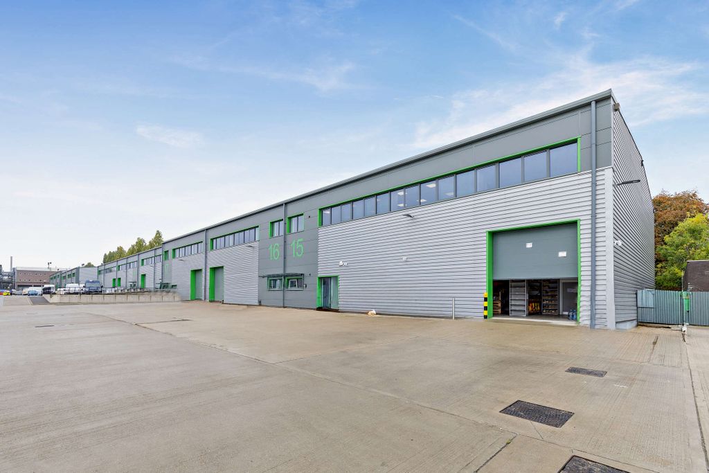 Property photo 2 of 9