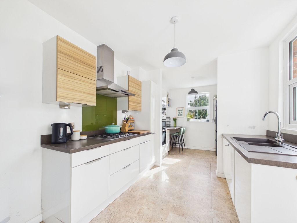 Property photo 2 of 20 Breakfast Kitchen
