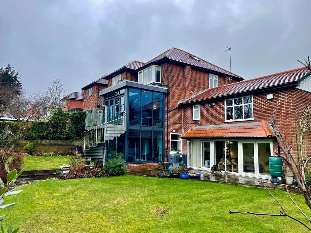 Property photo 2 of 39