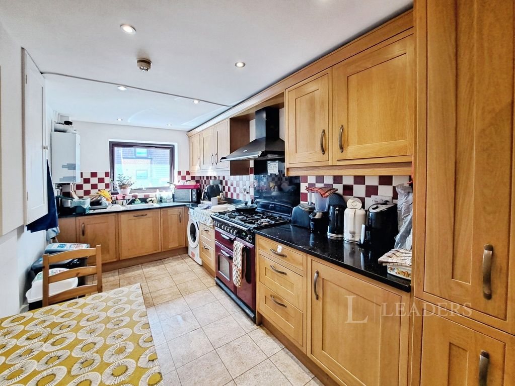 Property photo 3 of 16 Pbox-Img.Jpg