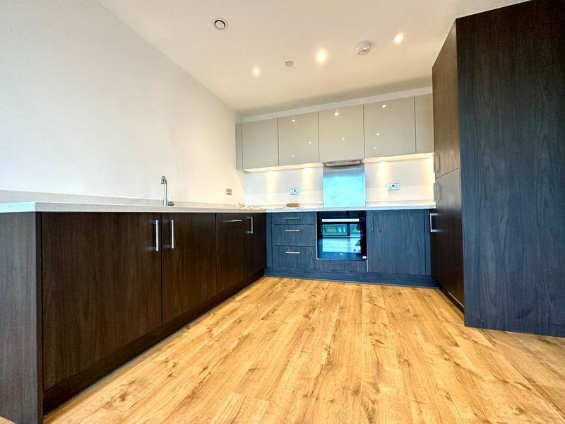 Property photo 2 of 8 Photo 7