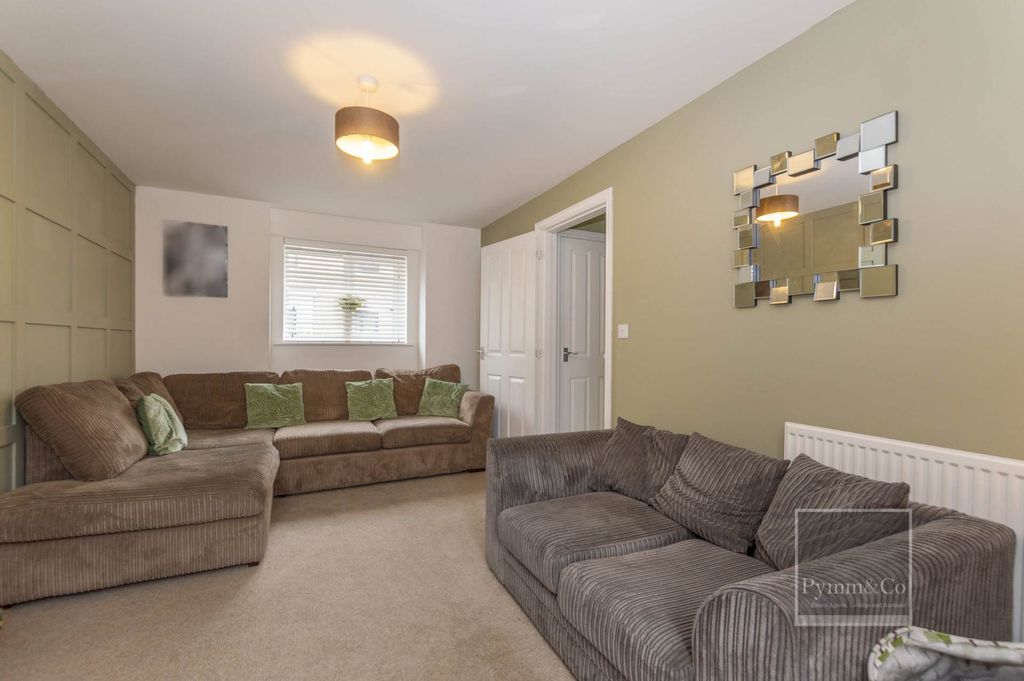 Property photo 3 of 13