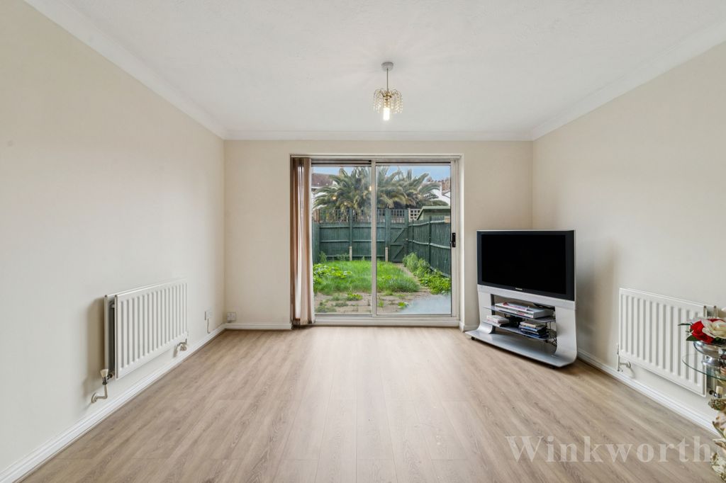 Property photo 2 of 16 Picture No. 02