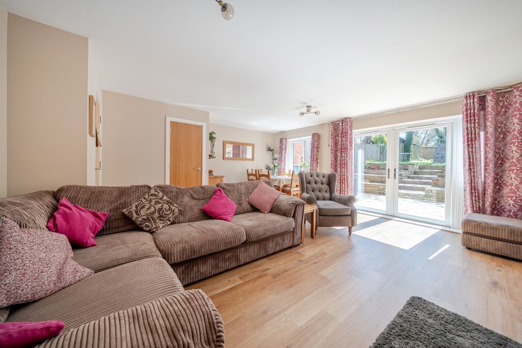 Property photo 2 of 13 Picture No. 07