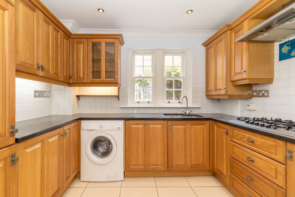 Property photo 2 of 15 Img_8872