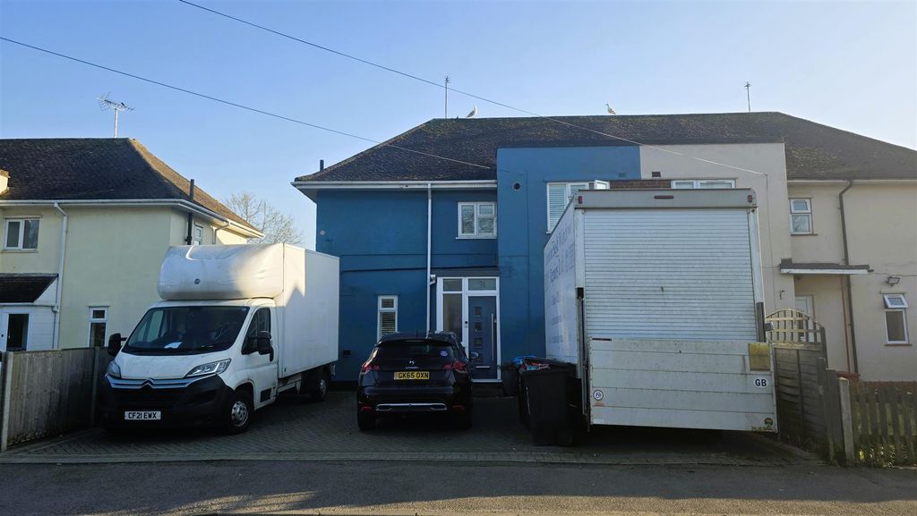 Property photo 1 of 17 Exterior