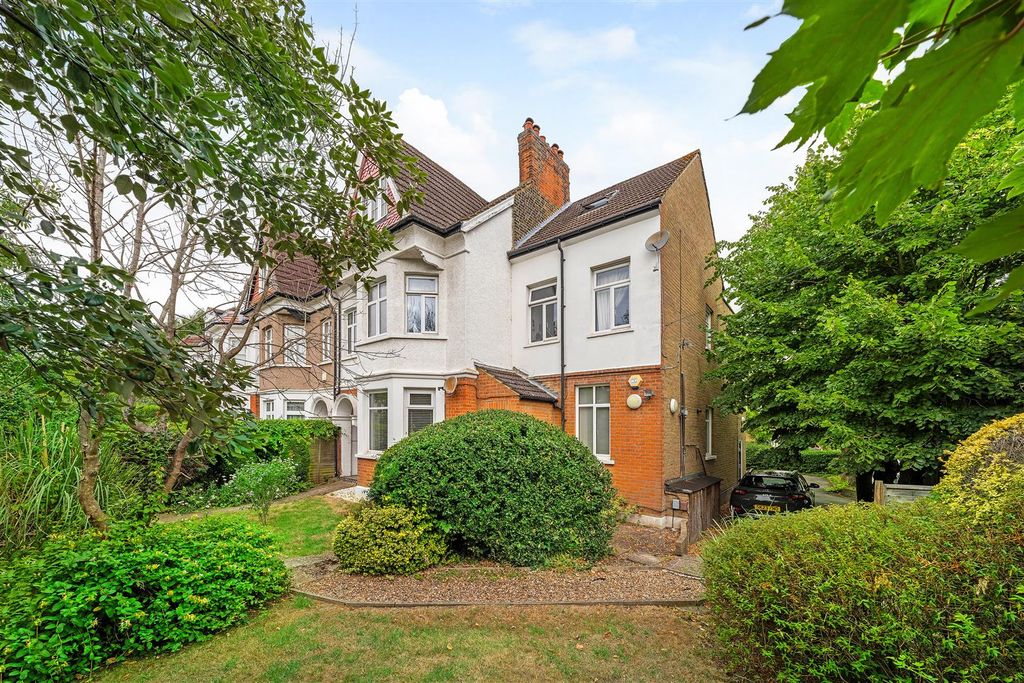 Property photo 2 of 11 Croydon Road-11.Jpg