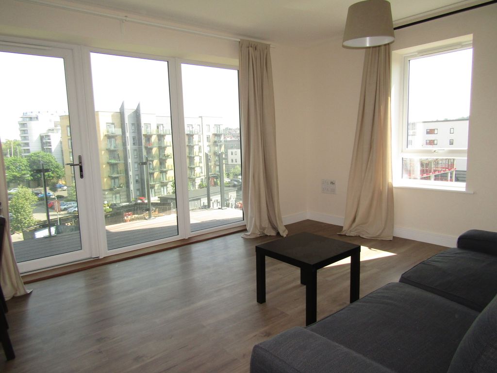 Property photo 2 of 11