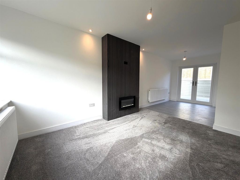 Property photo 2 of 33 B.Jpeg