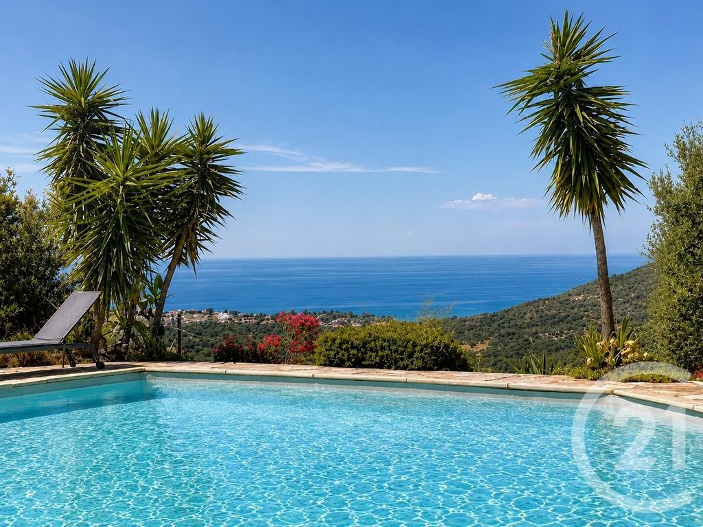 Property photo 1 of 30 Magnificent Sea-View Villa With Pool In Monticello